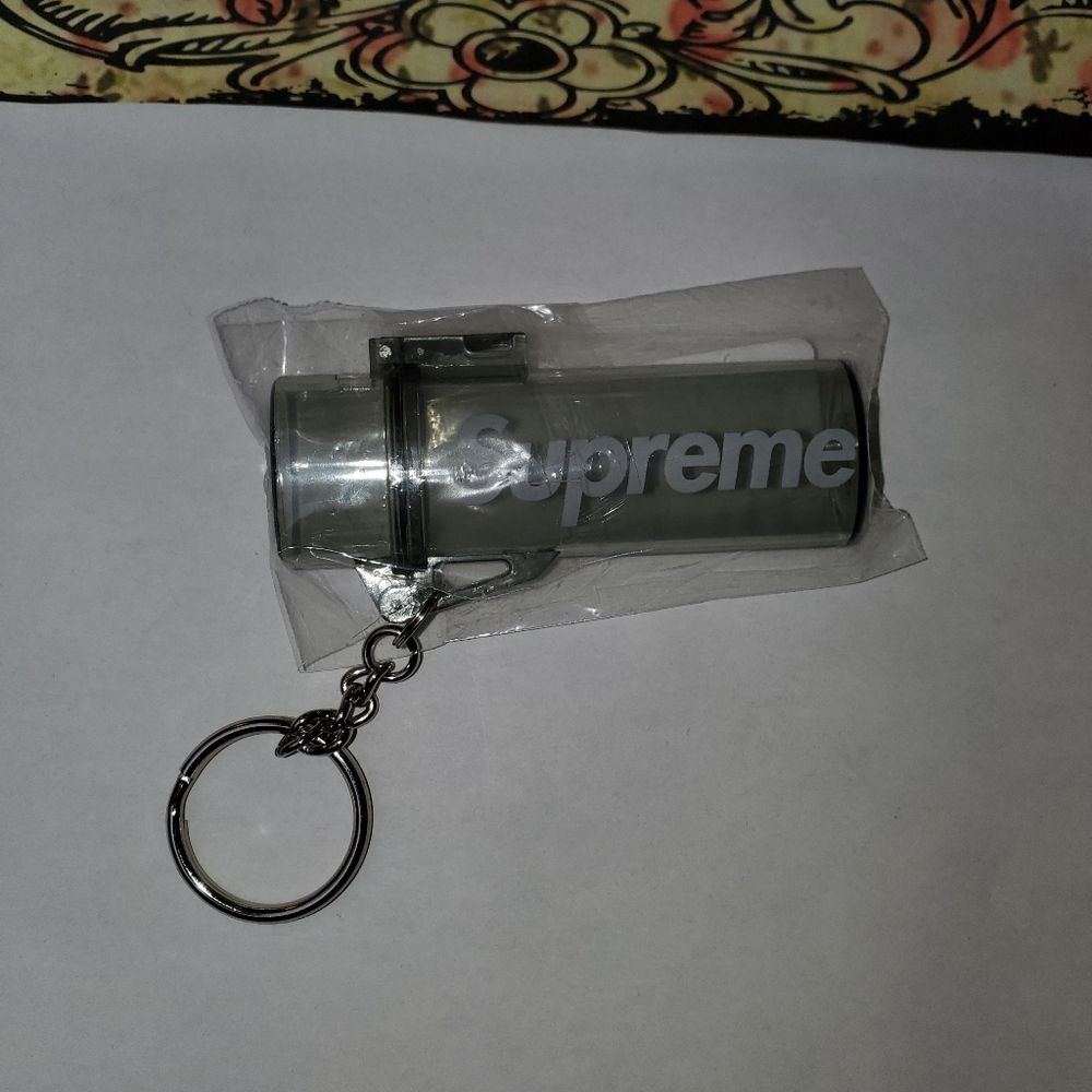 Supreme waterproof lighter case